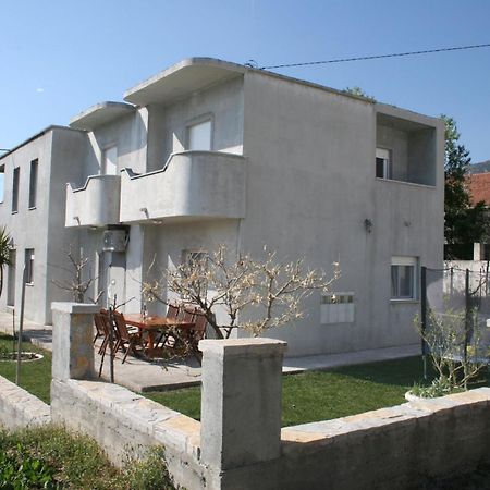 Apartments Ivica Каштела Экстерьер фото